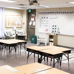 An EES classroom.